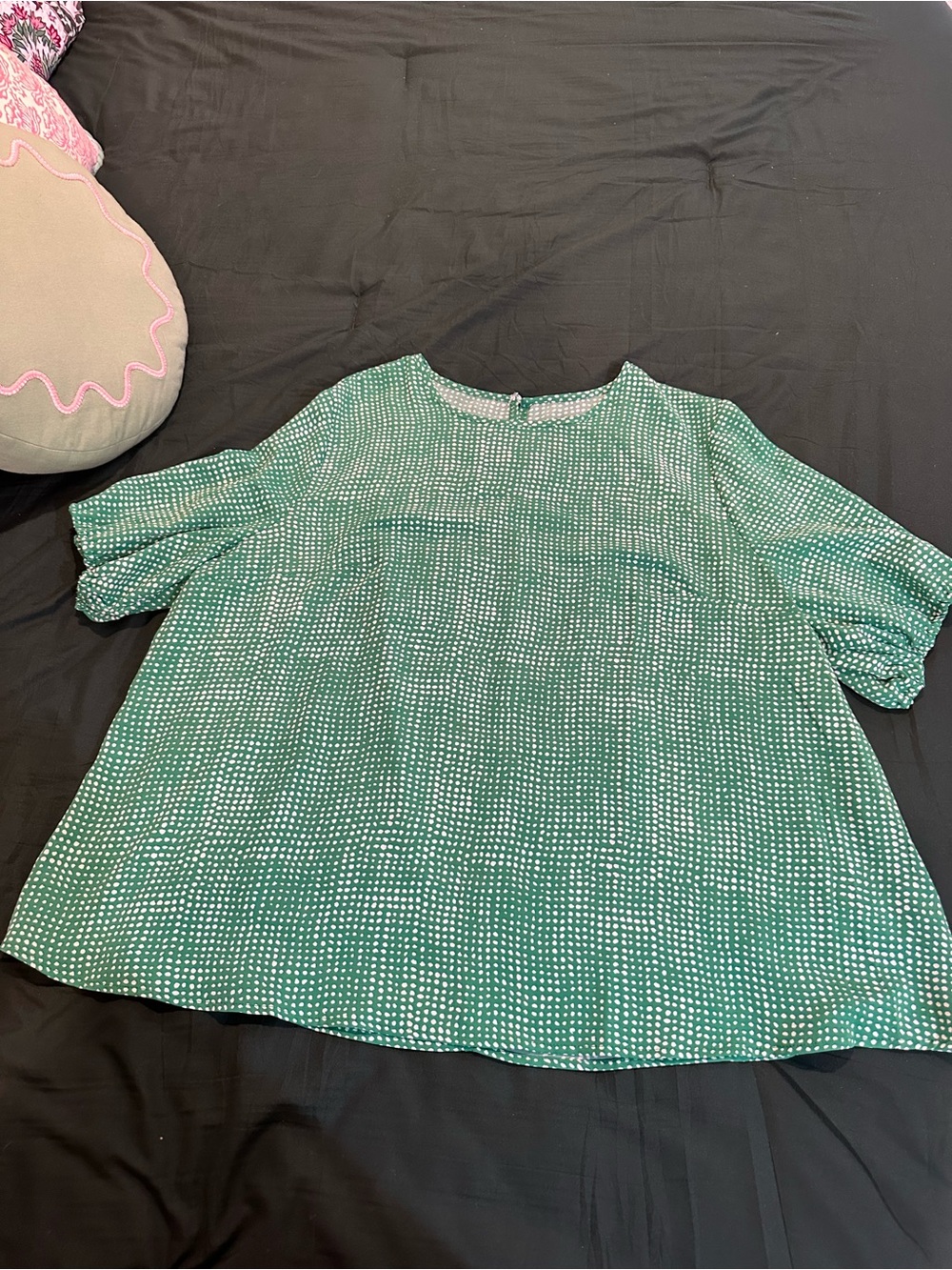 Green Printed Short-Sleeve Blouse with Puff Sleeves